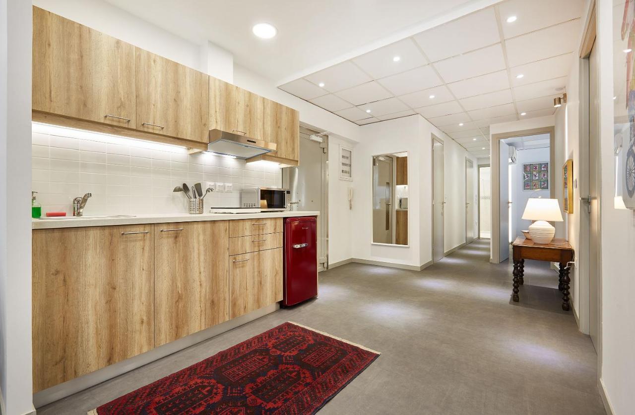 Chloe Boutique Apollo Apartment