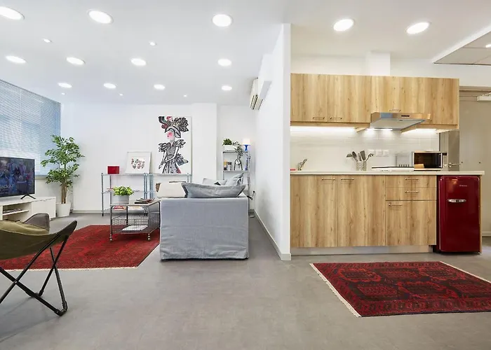 Chloe Boutique Apartments Apollo
